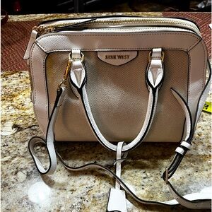Beautiful Nine West gently used shoulder bag